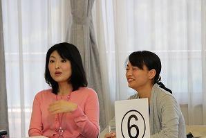 女性