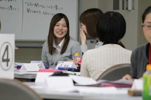 女性２