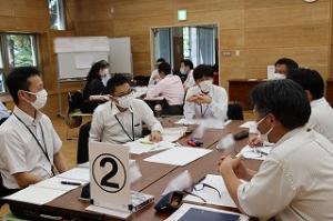 課長1-3